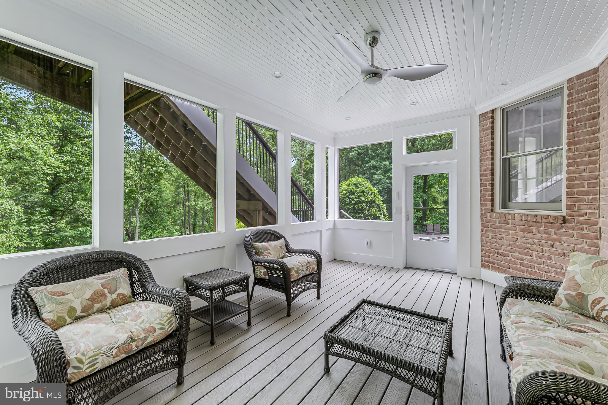 891 Chinquapin Road McLean, VA 22102 - Photo 4 of 8