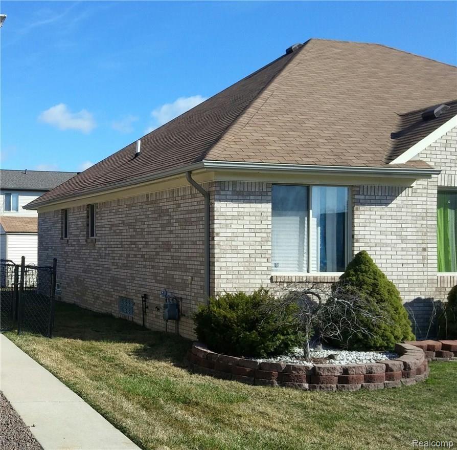 28373 Lange Road New Baltimore, MI 48047 - Photo 4 of 13 0321161054a-1.jpg