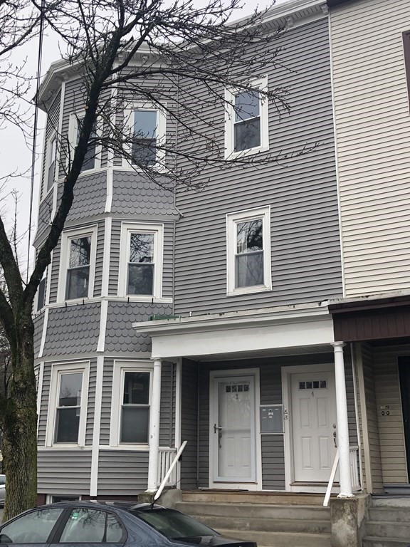 4 Hardwick Street, Unit 3 Cambridge, MA 02141 - Photo 2 of 14