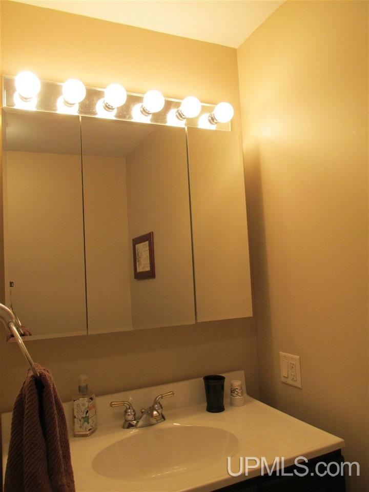 6388 L L.5 Road Gladstone, MI 49837 - Photo 24 of 49