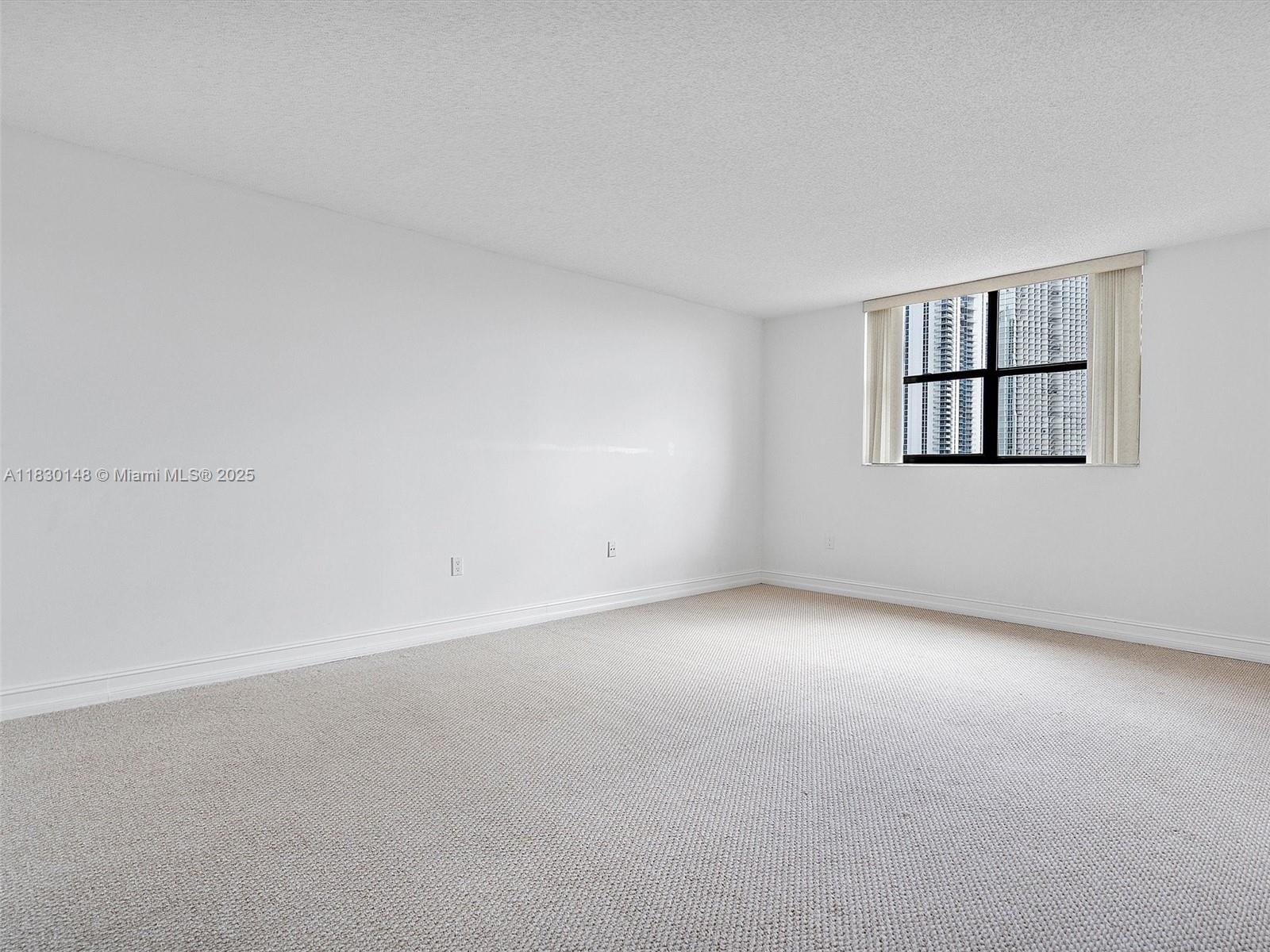 210 174th Street, Unit 2005 Sunny Isles Beach, FL 33160 - Photo 21 of 38