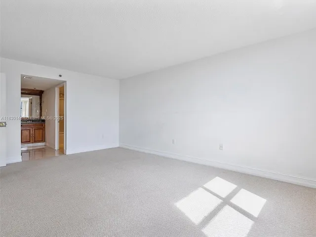 $489,000 | 210 174th Street, Unit 2005, Sunny Isles Beach, FL 33160