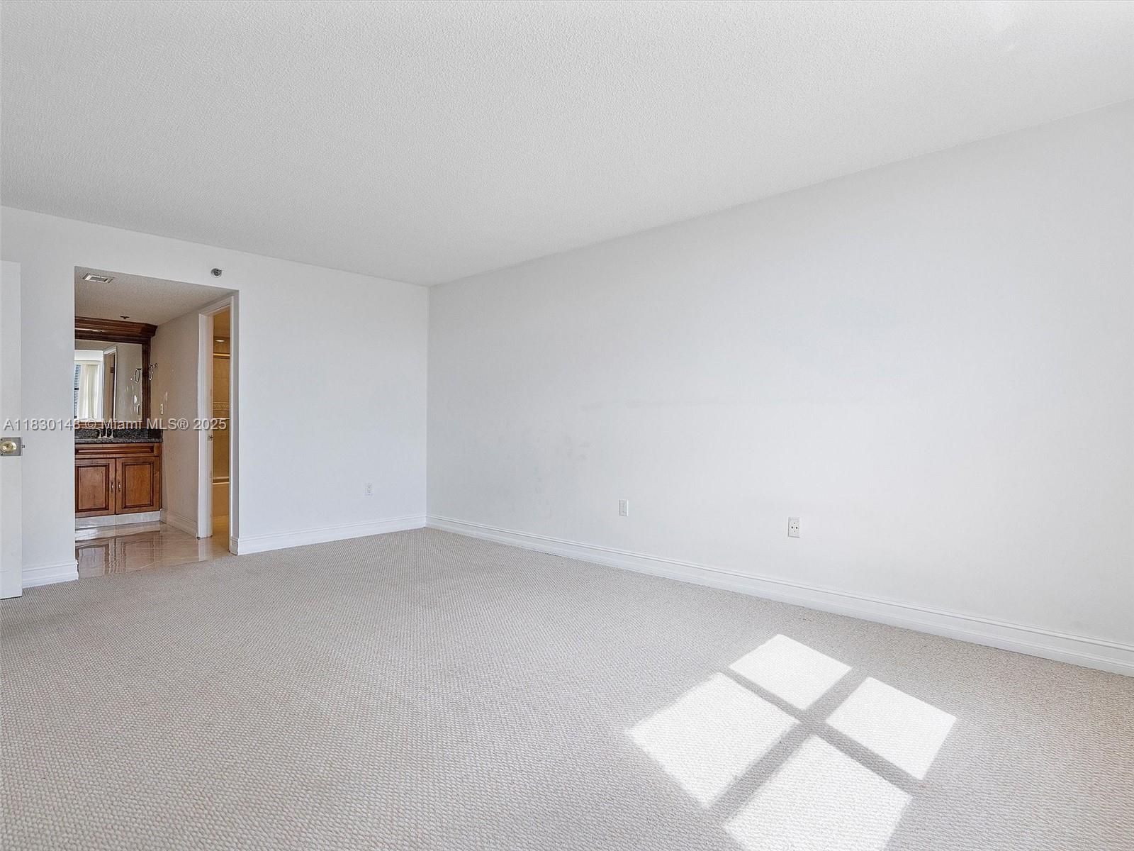 210 174th Street, Unit 2005 Sunny Isles Beach, FL 33160 - Photo 26 of 38