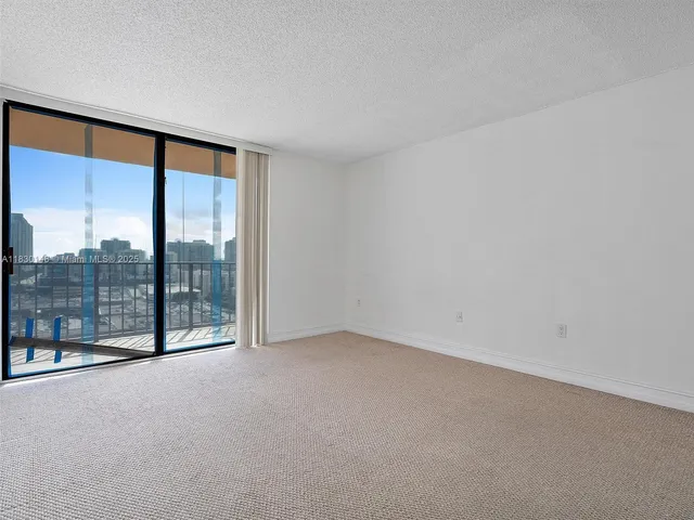 $489,000 | 210 174th Street, Unit 2005, Sunny Isles Beach, FL 33160