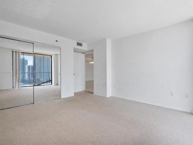 $489,000 | 210 174th Street, Unit 2005, Sunny Isles Beach, FL 33160