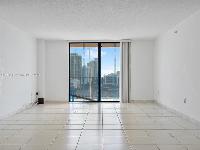 $489,000 | 210 174th Street, Unit 2005, Sunny Isles Beach, FL 33160