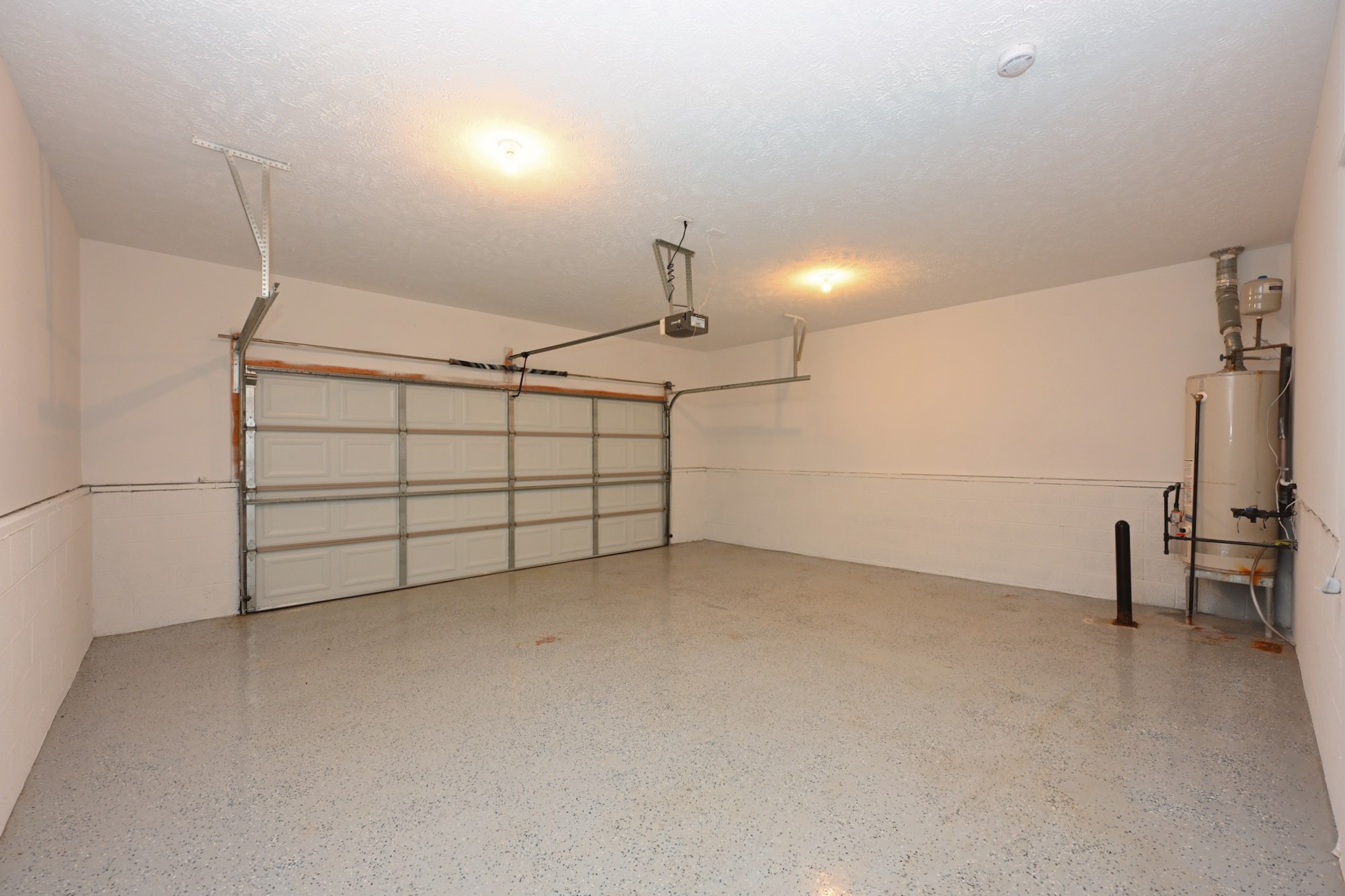 7309 Smokey Hill Road Antioch, TN 37013 - Photo 23 of 88 a view of a garage