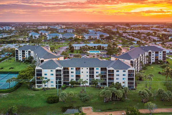 $2,500 | 275 Palm Avenue, Unit C406, Jupiter, FL 33477