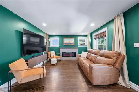 $260,000 | 1502 East 135th Street, Grandview, MO 64030