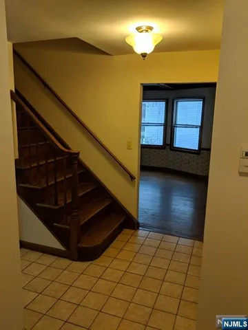 $4,950 | 4 Lee Court, Waldwick, NJ 07463