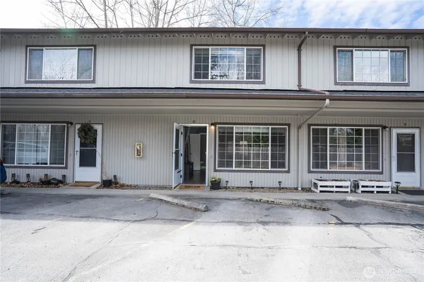 $287,000 | 3311 Redwood Avenue, Unit 10, Bellingham, WA 98225