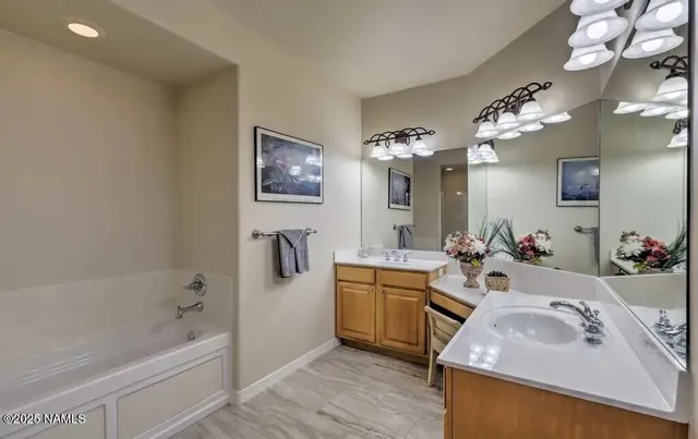 $2,900 | 210 West Cedar Avenue, Flagstaff, AZ 86001