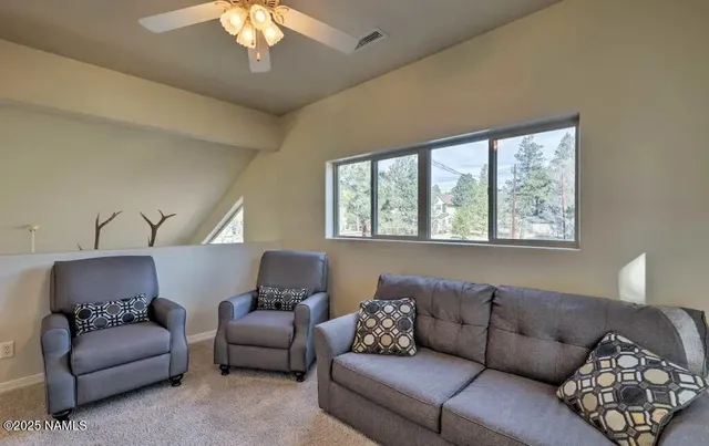 $2,900 | 210 West Cedar Avenue, Flagstaff, AZ 86001