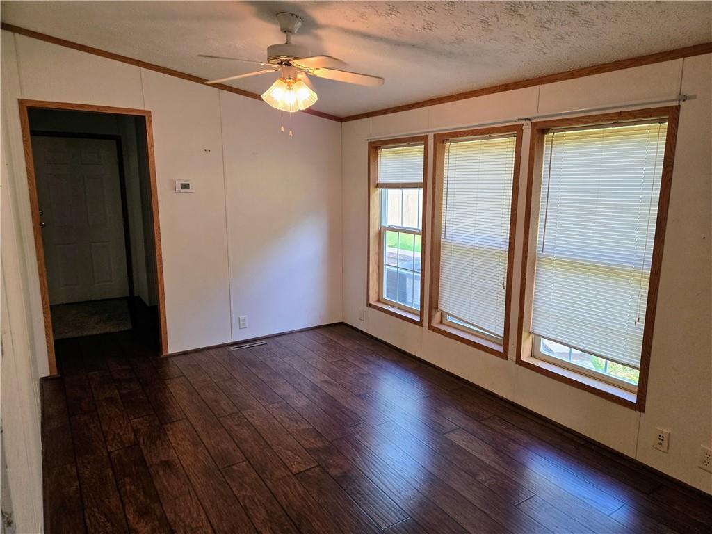 9 Southeast 190 Road Warrensburg, MO 64093 - Photo 4 of 22