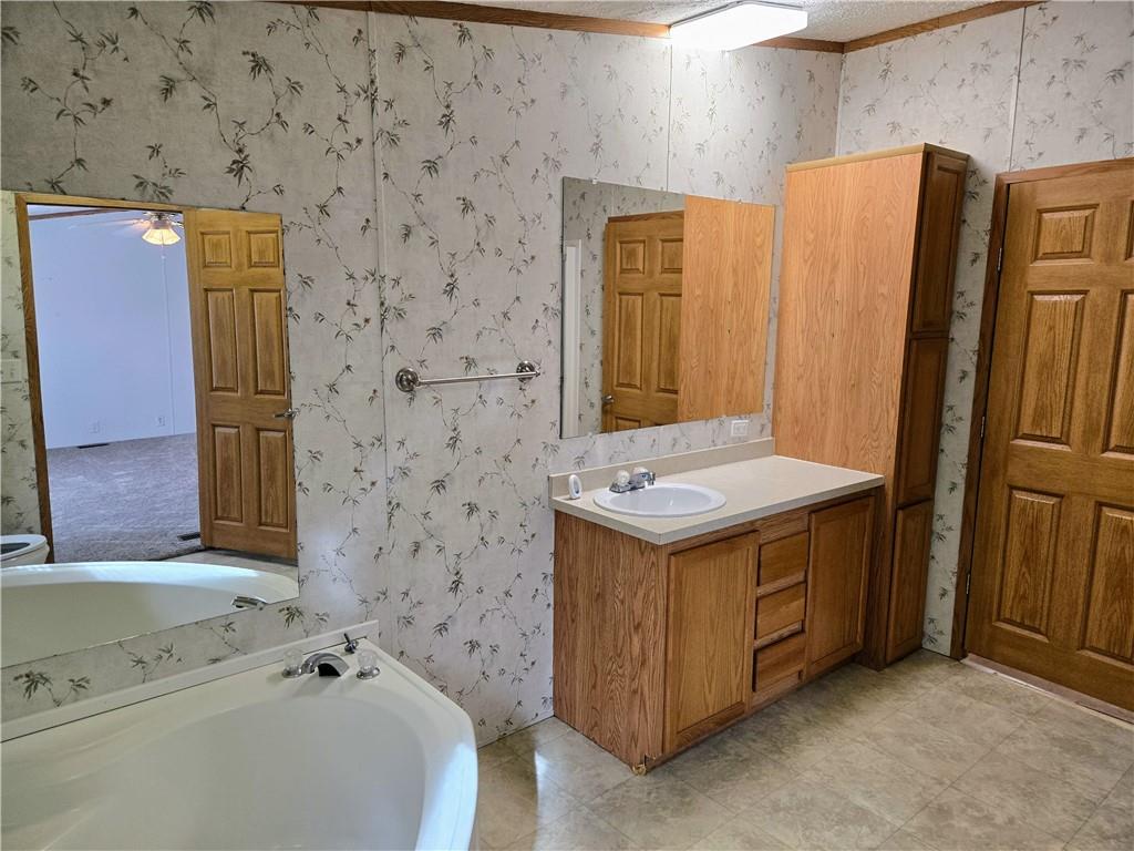 9 Southeast 190 Road Warrensburg, MO 64093 - Photo 9 of 22