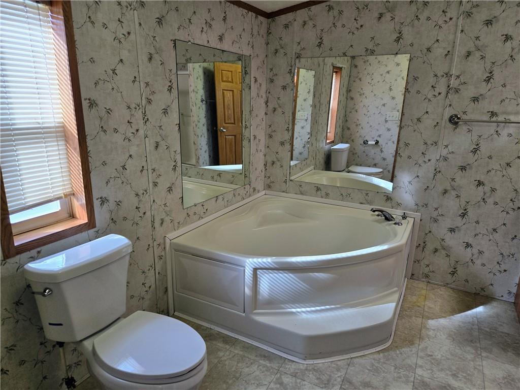 9 Southeast 190 Road Warrensburg, MO 64093 - Photo 10 of 22