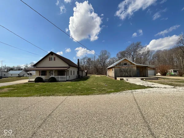 $269,900 | 7017 South 3rd Street, Hillsdale, IN 47854