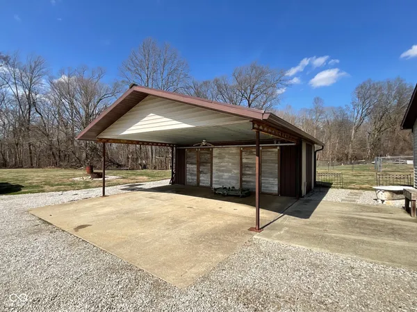 $269,900 | 7017 South 3rd Street, Hillsdale, IN 47854