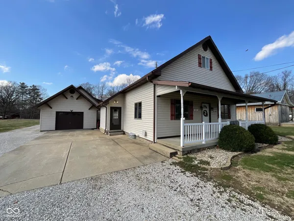 $269,900 | 7017 South 3rd Street, Hillsdale, IN 47854