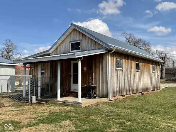 $269,900 | 7017 South 3rd Street, Hillsdale, IN 47854