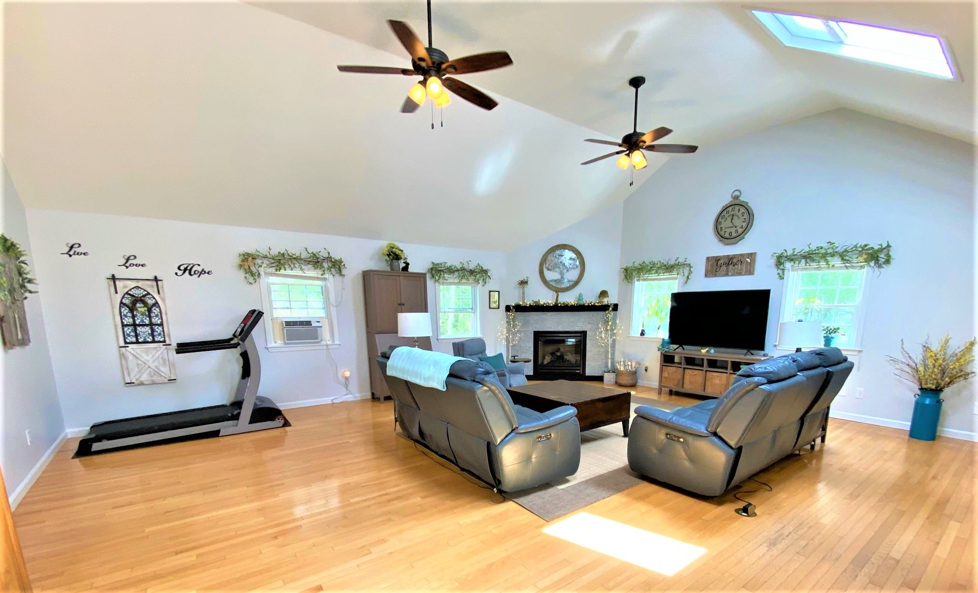 5 Erla Road Merrimack, NH 03054 - Photo 3 of 40