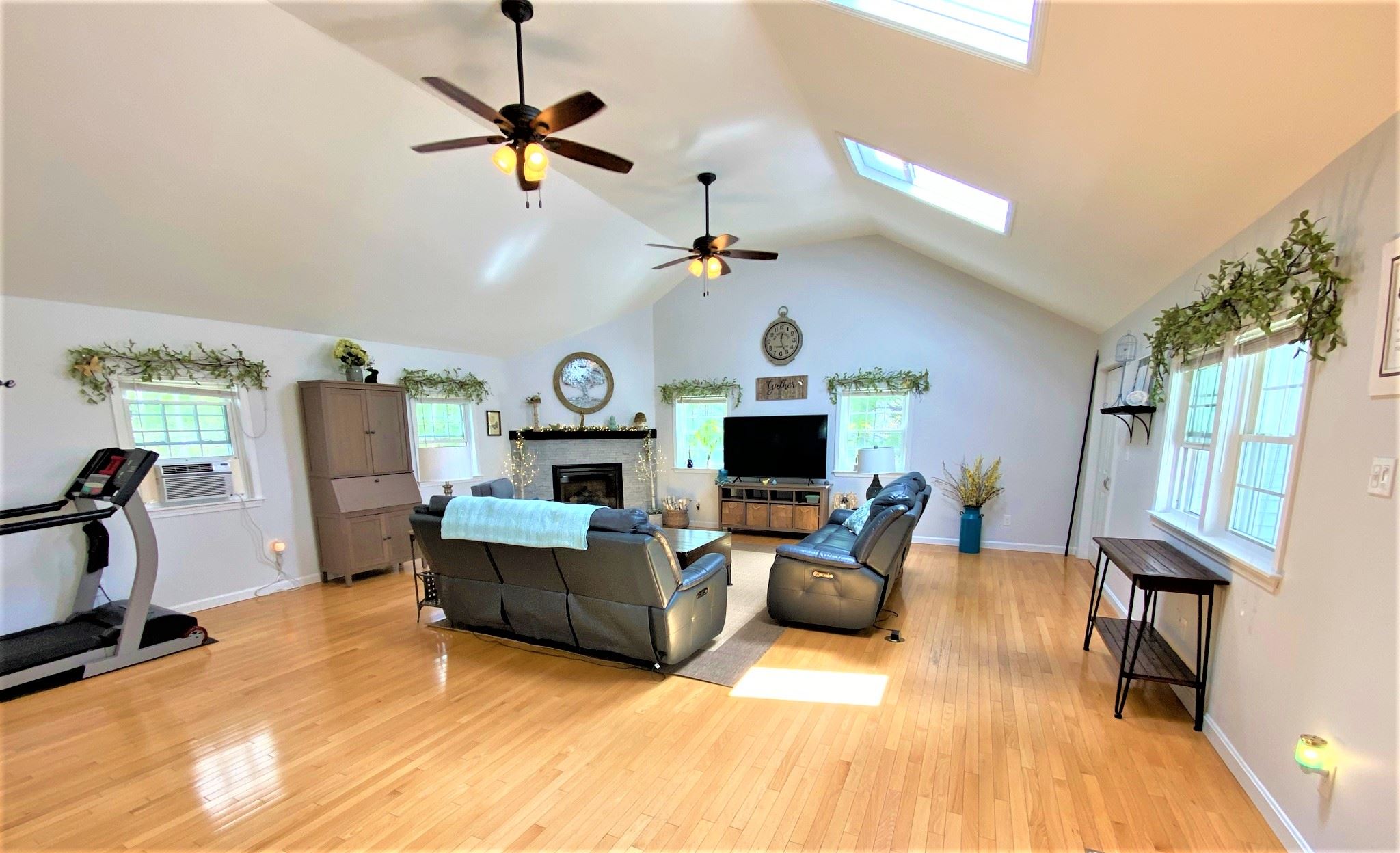 5 Erla Road Merrimack, NH 03054 - Photo 4 of 40