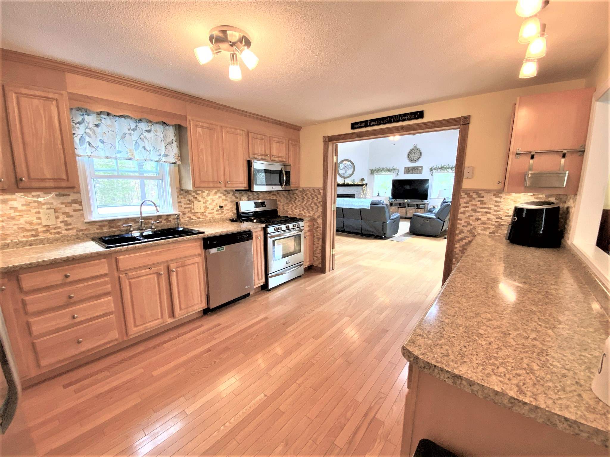 5 Erla Road Merrimack, NH 03054 - Photo 8 of 40