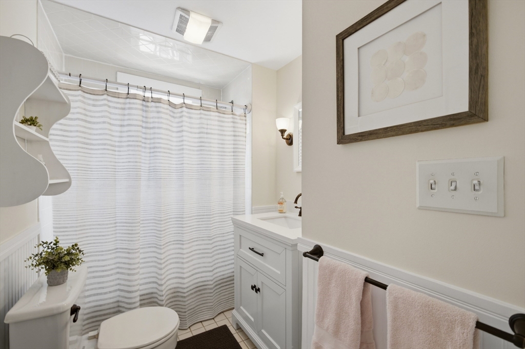 41 Buckingham Road Quincy, MA 02170 - Photo 17 of 23