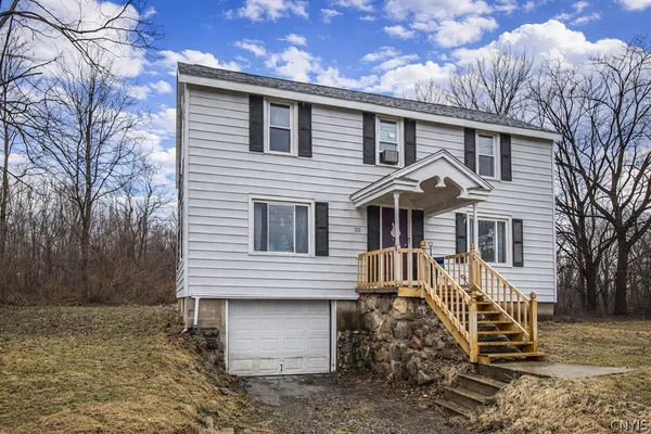 $229,900 | 205 Cemetery Road, Oswego, NY 13126