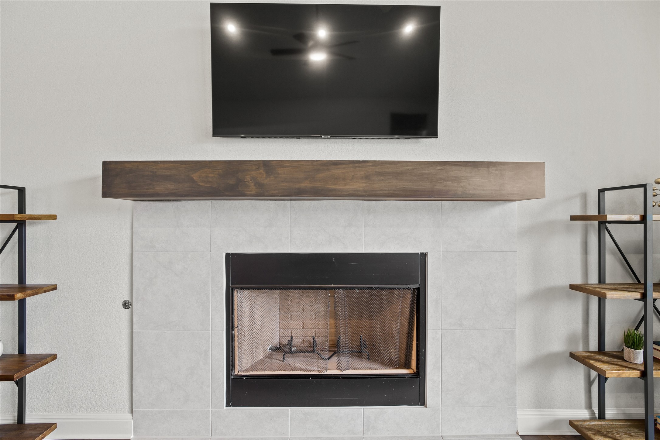 109 Scout Street Georgetown, TX 78628 - Photo 4 of 39