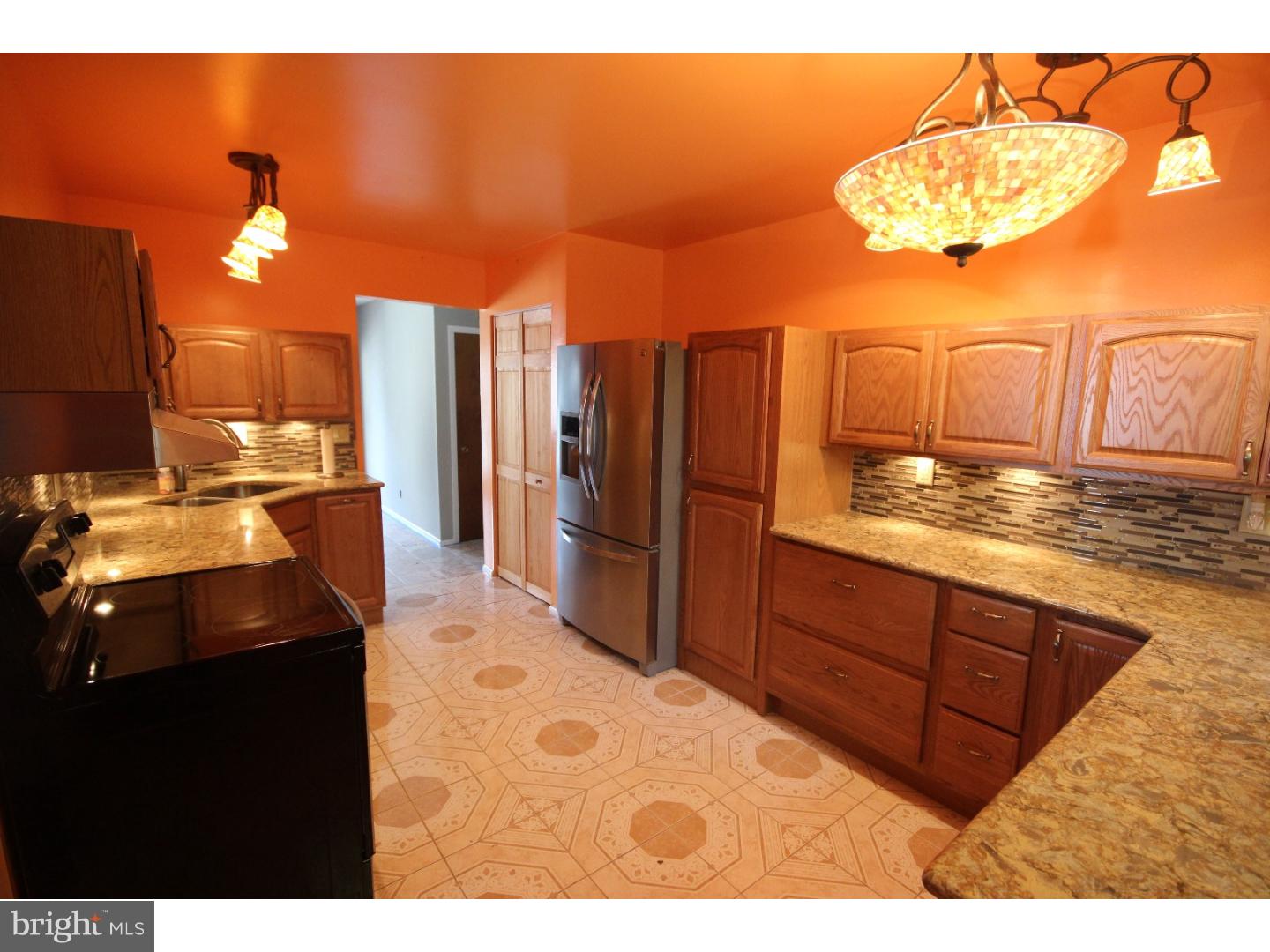 507 Cassingham Road Fairless Hills, PA 19030 - Photo 6 of 22 Kitchen
