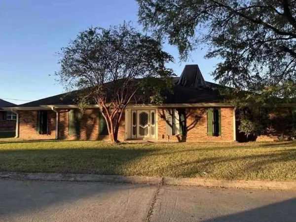 $237,900 | 129 Belle Grove Drive, Laplace, LA 70068