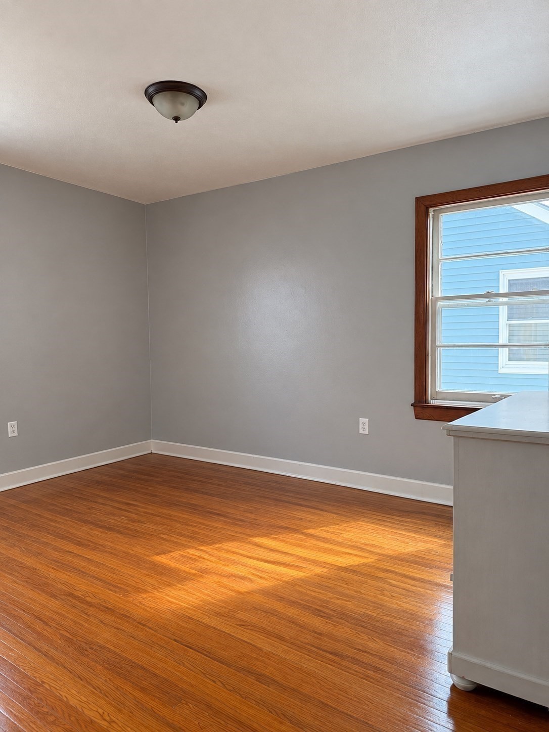 210 Hope Street, Unit 3N Fall River, MA 02721 - Photo 4 of 7 Gallery Image 4