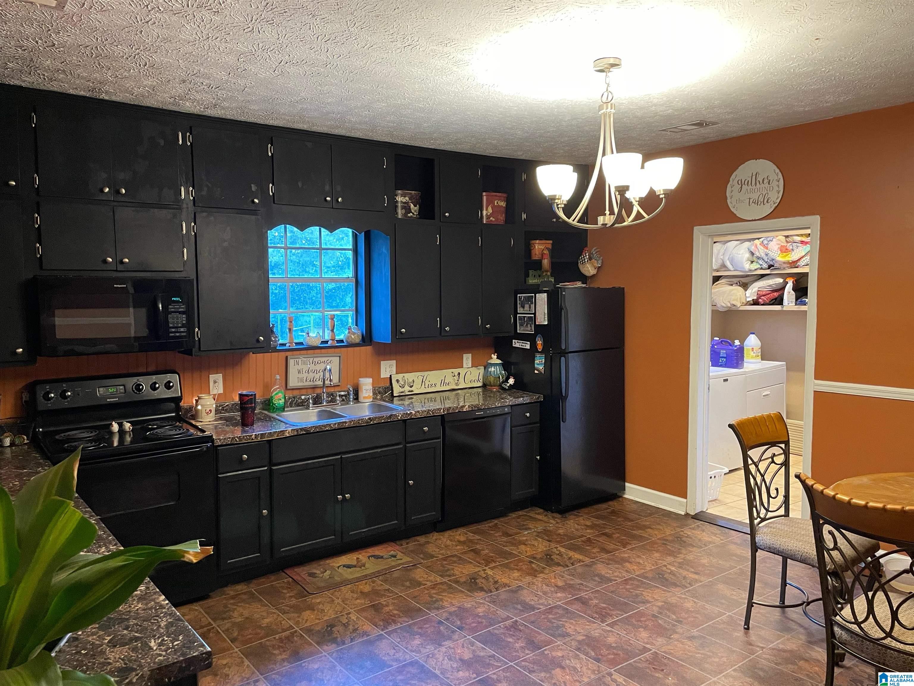 526 Sorrell Road Sylacauga, AL 35151 - Photo 13 of 27