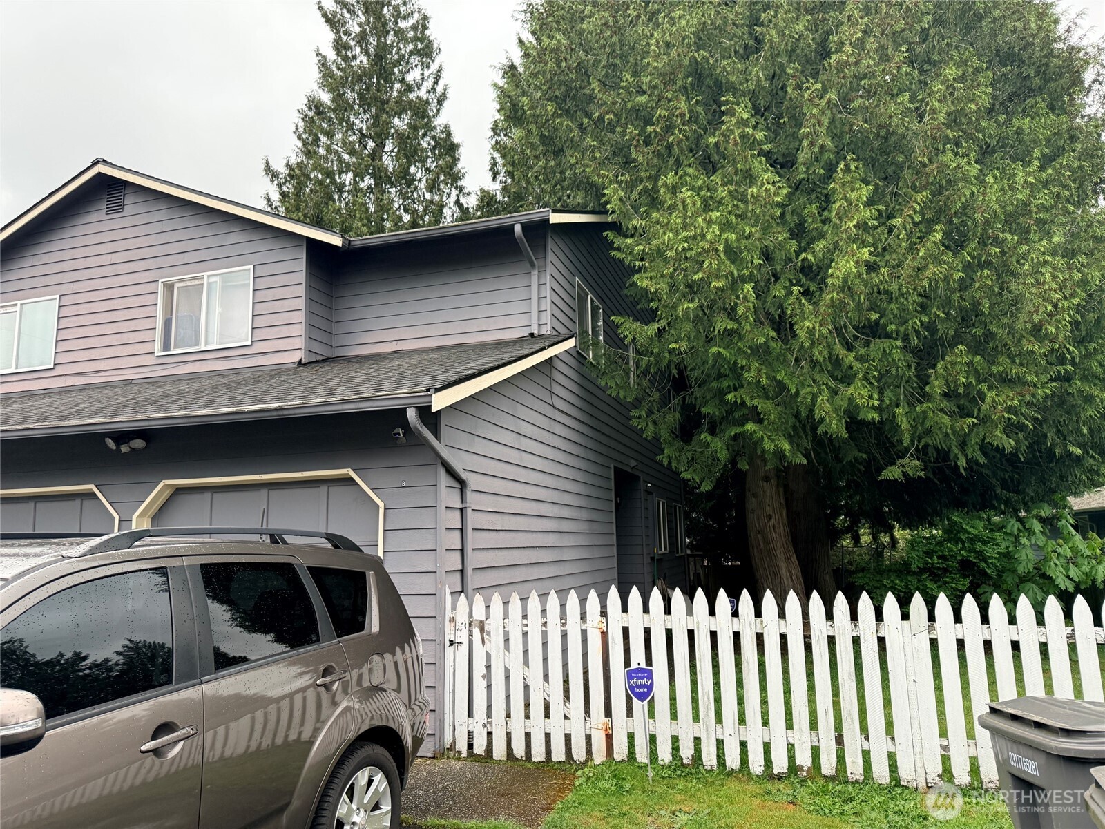 11707 Center Road Everett, WA 98204 - Photo 3 of 4