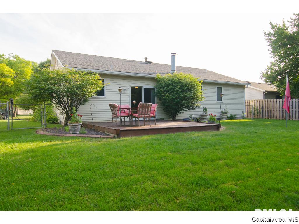 33 Hollybrook Drive Springfield, IL 62702 - Photo 11 of 12 Gallery Image 11