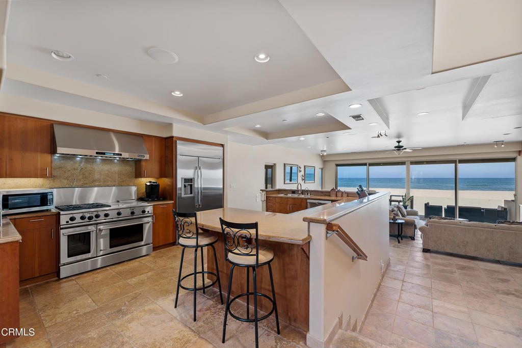 791 Mandalay Beach Road Oxnard, CA 93035 - Photo 18 of 46