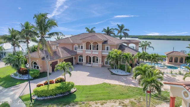 $3,200,000 | 7 Cove View Court, Cocoa Beach, FL 32931