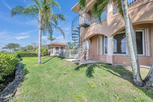$3,200,000 | 7 Cove View Court, Cocoa Beach, FL 32931
