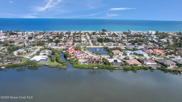 $3,200,000 | 7 Cove View Court, Cocoa Beach, FL 32931