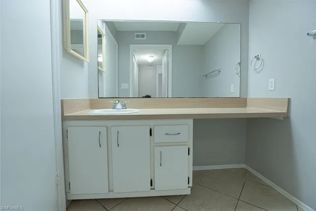 $1,850 | 2045 Rookery Bay Drive, Unit 1901, Naples, FL 34114