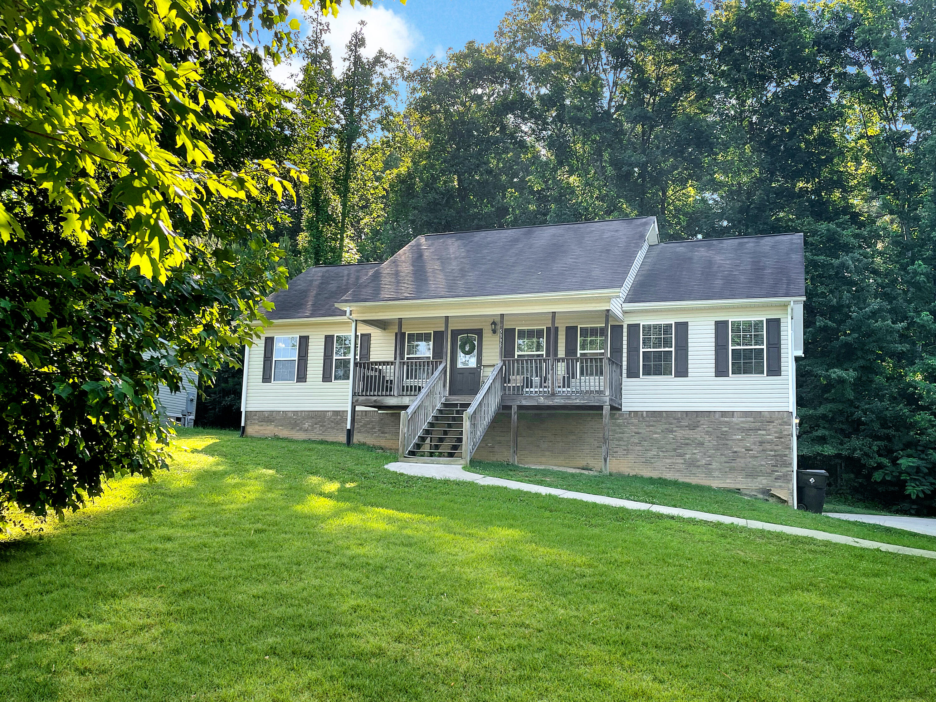 5395 Blue Springs Road Cleveland, TN 37311 - Photo 1 of 27 Front