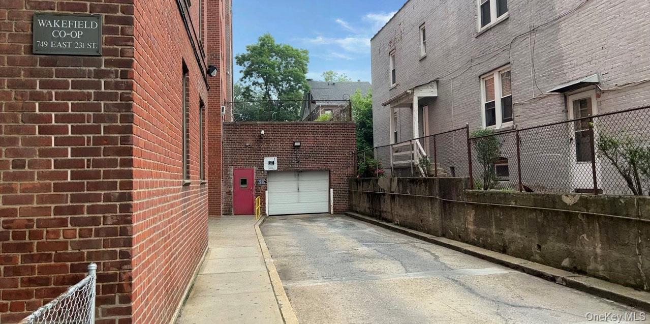 745 East 231st Street, Unit 1F Bronx, NY 10466 - Photo 15 of 15