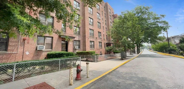 $126,500 | 745 East 231st Street, Unit 1F | Wakefield