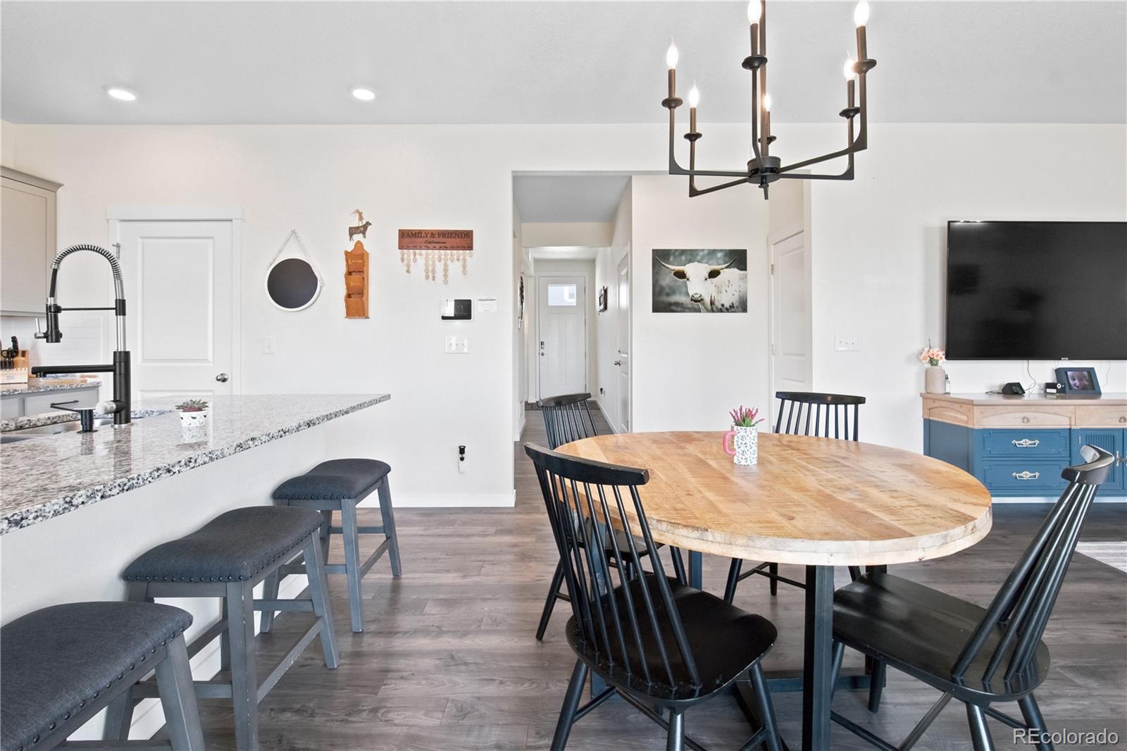 211 Fox Street Bennett, CO 80102 - Photo 5 of 32