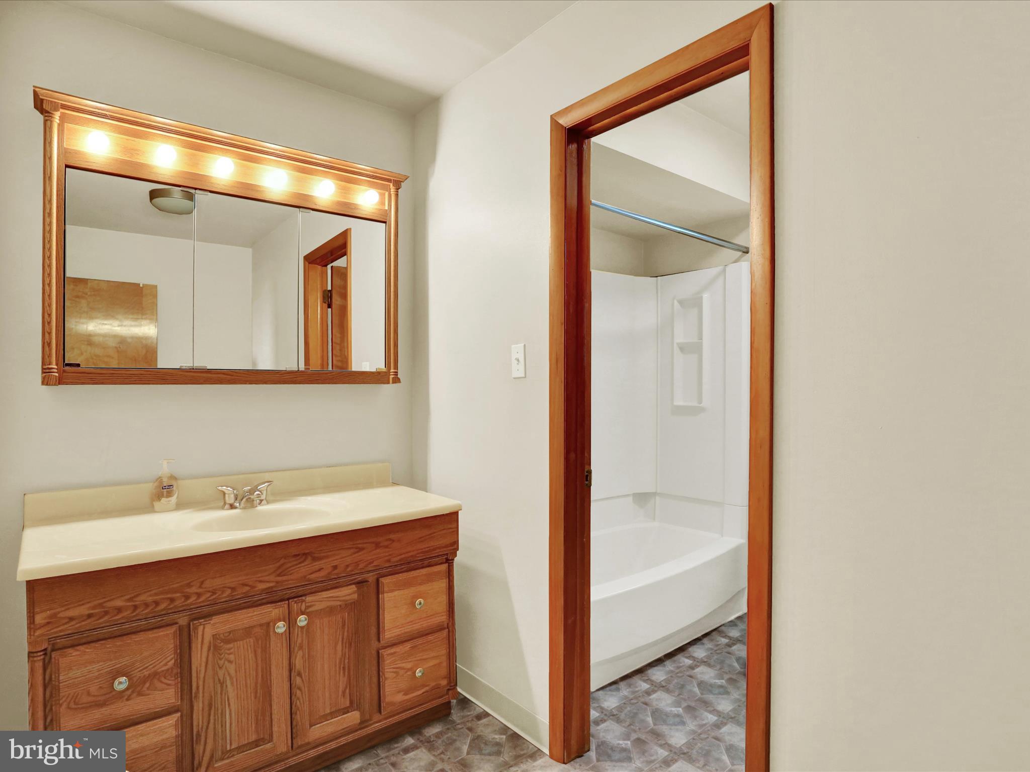 892 Valley Road Mertztown, PA 19539 - Photo 27 of 33 Gallery Image 27