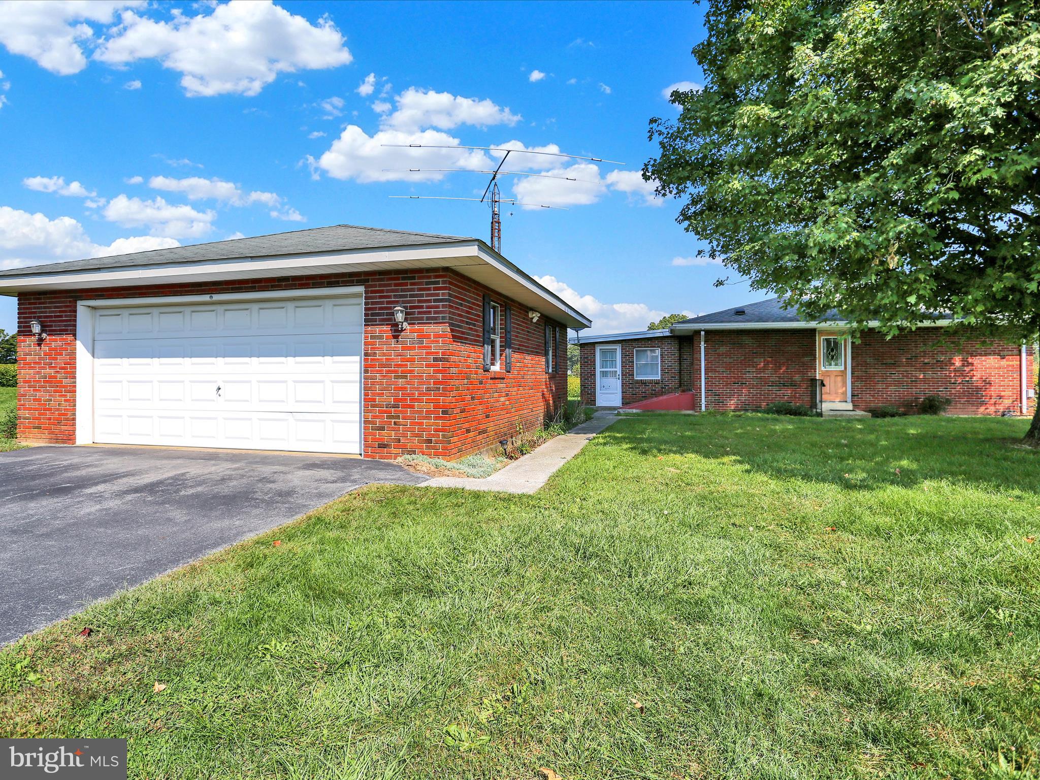 892 Valley Road Mertztown, PA 19539 - Photo 6 of 33 Gallery Image 6