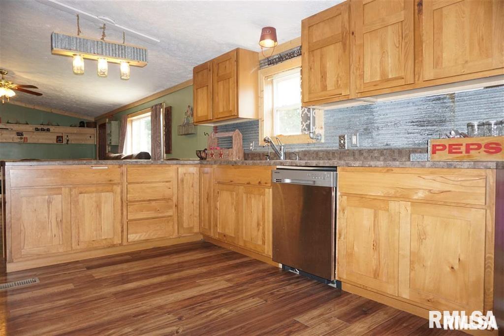17041 Ebson Road Fulton, IL 61252 - Photo 4 of 20