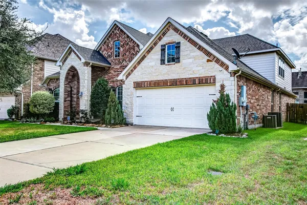 $2,850 | 623 Orlandis Lane, Richmond, TX 77469