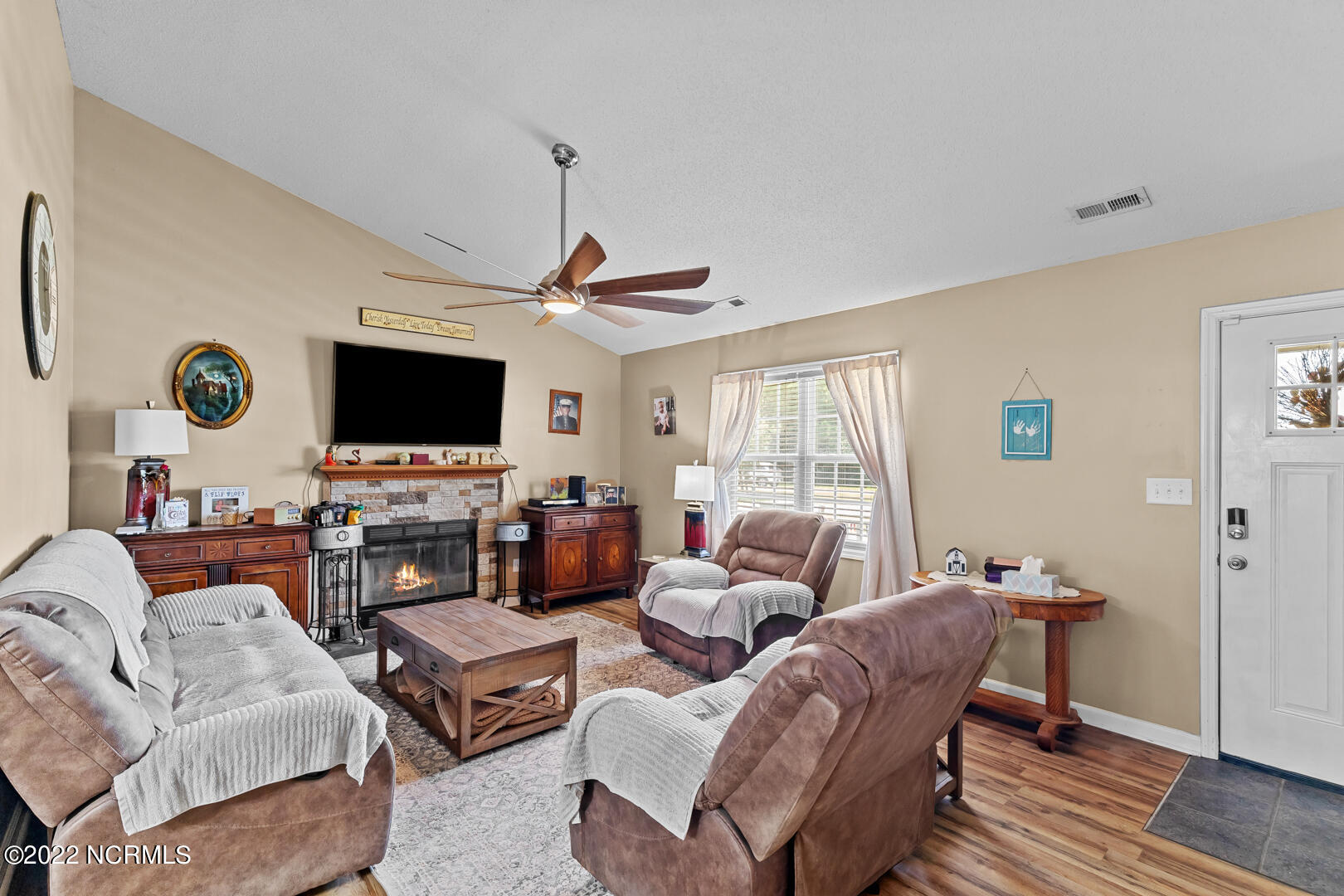 325 Top Knot Road Hubert, NC 28539 - Photo 5 of 30 5